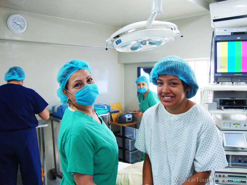 Orthopedic-Surgeon-in-Mexico-Staff