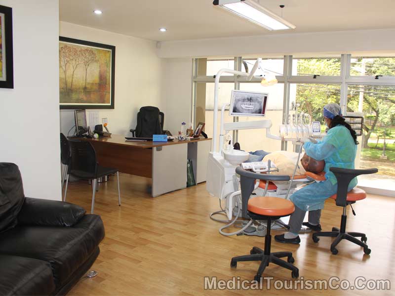 Patient with New Smile Dental Costa Rica Dentist