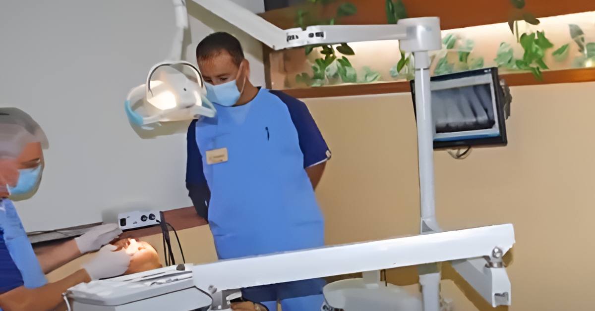 Periodontist & Implantologist in Tijuana, Mexico