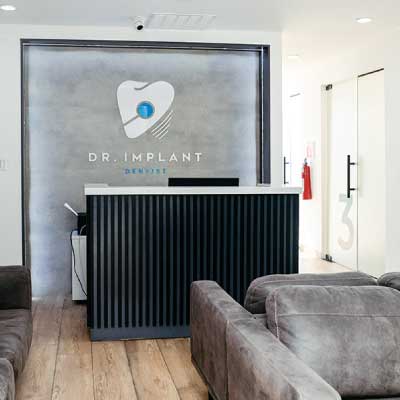 Dr. Implant Dentist