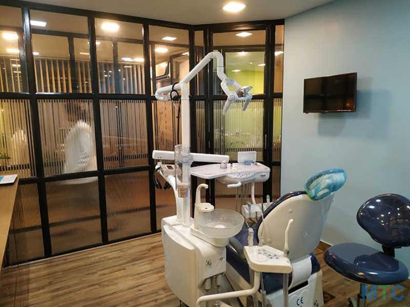 Treatment Room For Your Dental Work in Delhi