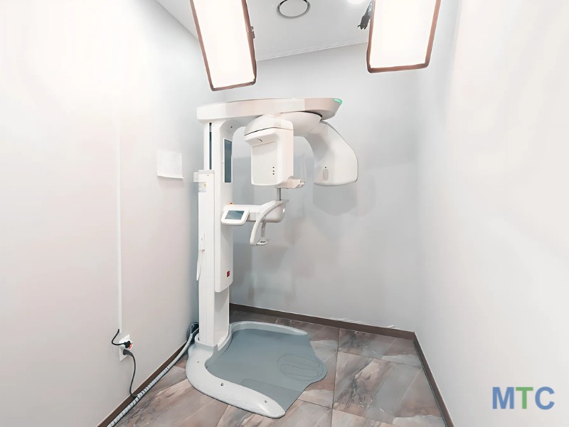 Panoramic X-ray Machine for Precise Imaging