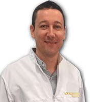 Dr. Camilo Correa - implantologist in medellin