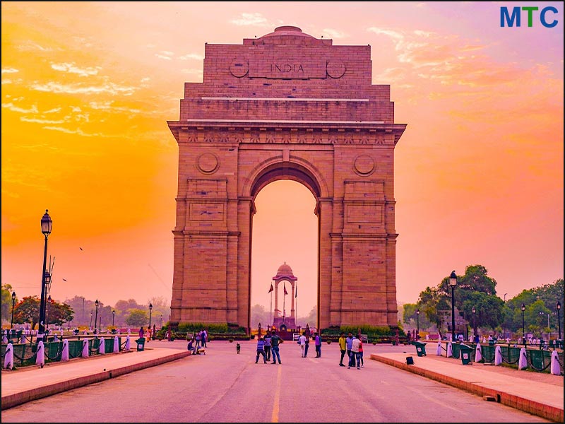 Tourism -india-gate